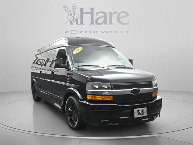 2025 Chevrolet Express Cargo Van RWD 2500 Extended Wheelbase WT