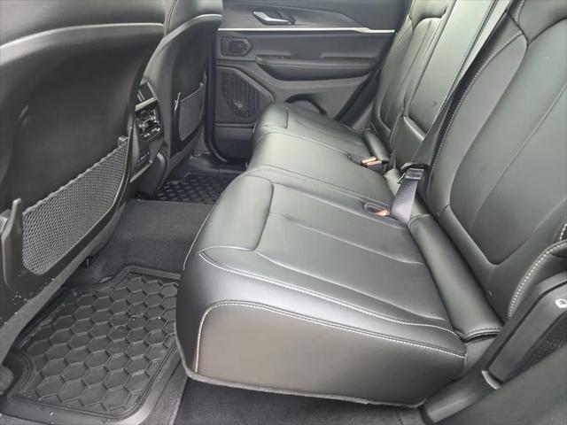2026 Jeep Grand Cherokee Limited 4x2