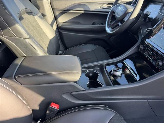 2025 Jeep Grand Cherokee L Altitude X 4x2