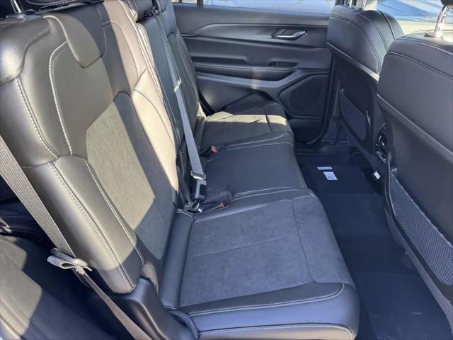 2025 Jeep Grand Cherokee L Altitude X 4x2