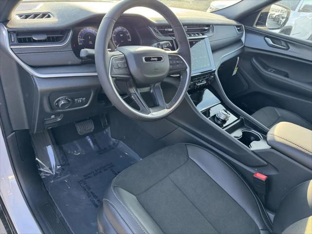 2025 Jeep Grand Cherokee L Altitude X 4x2