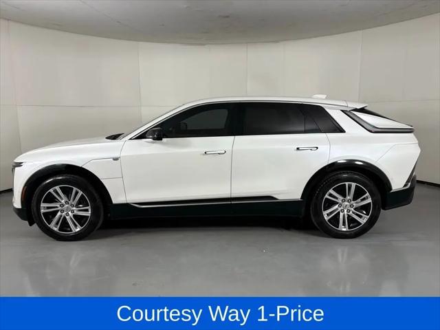 2024 Cadillac iQ Tech w/1SA