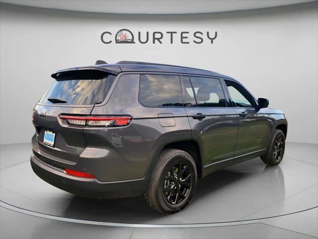 2026 Jeep Grand Cherokee L Altitude 4x2