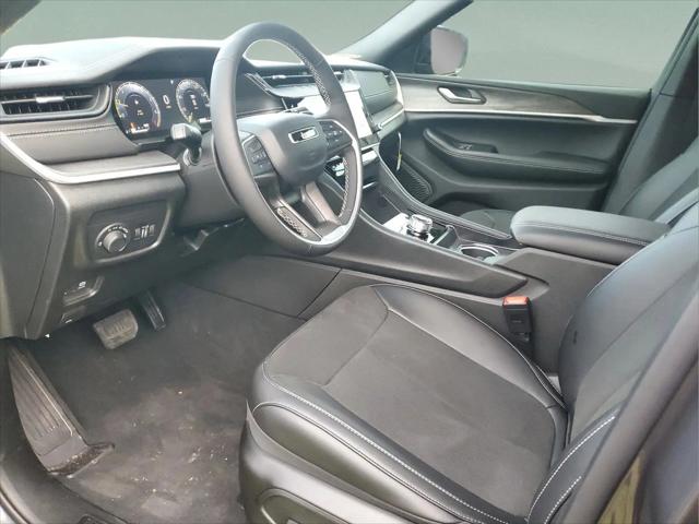 2026 Jeep Grand Cherokee L Altitude 4x2