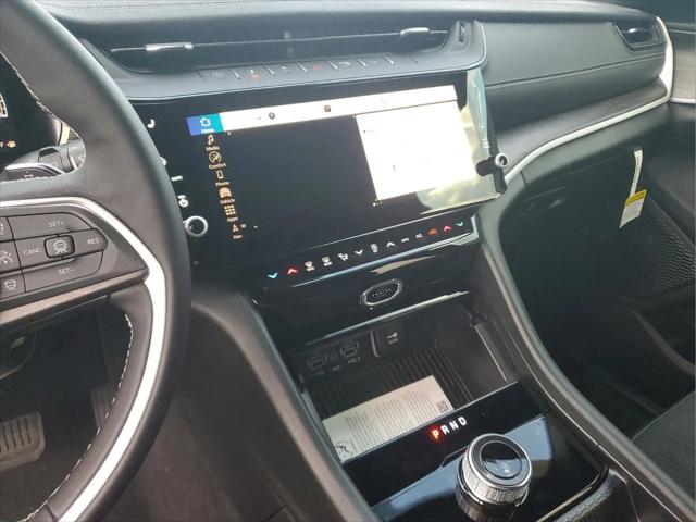 2026 Jeep Grand Cherokee L Altitude 4x2