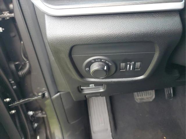 2026 Jeep Grand Cherokee L Altitude 4x2