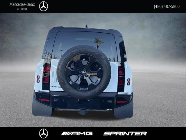 2024 Land Rover Defender 110 P400 X-Dynamic SE