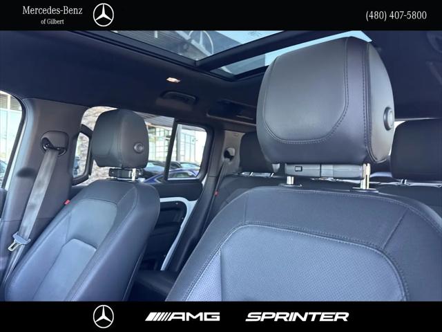 2024 Land Rover Defender 110 P400 X-Dynamic SE