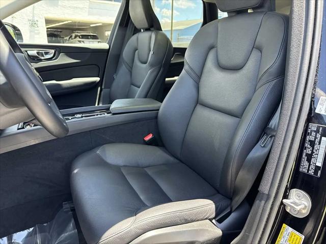 2022 Volvo XC60 B5 Momentum