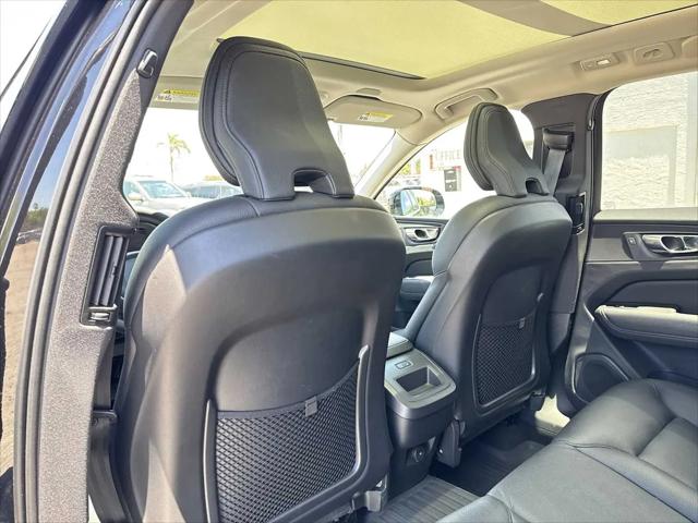 2022 Volvo XC60 B5 Momentum
