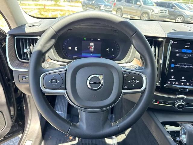 2022 Volvo XC60 B5 Momentum
