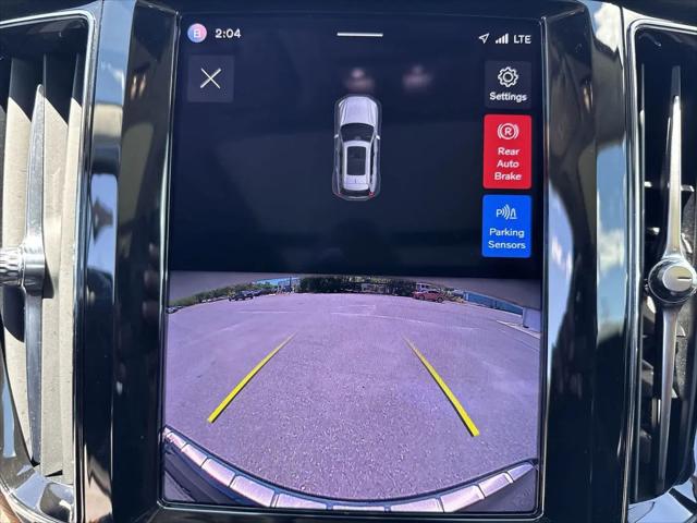 2022 Volvo XC60 B5 Momentum