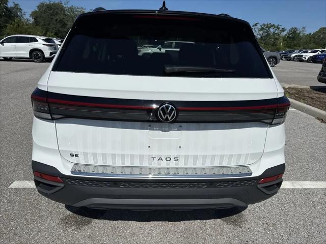 2026 Volkswagen Taos SE Black
