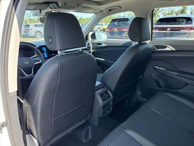 2026 Volkswagen Taos SE Black