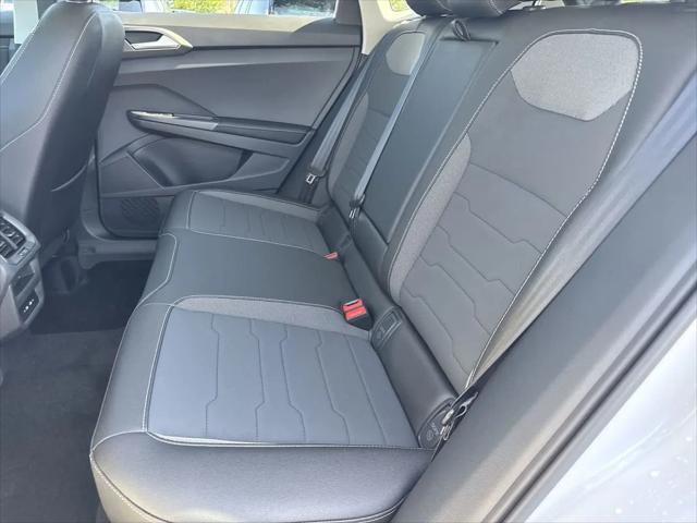 2026 Volkswagen Taos SE Black