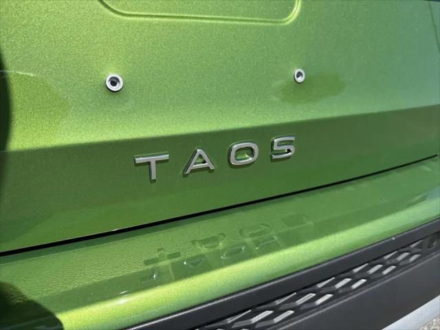 2026 Volkswagen Taos SE