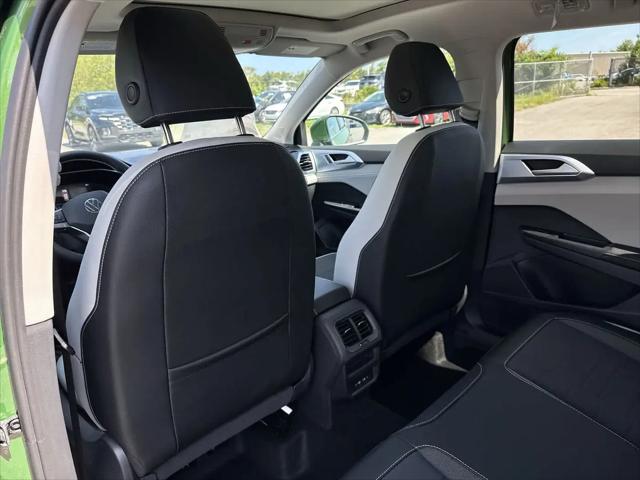 2026 Volkswagen Taos SE