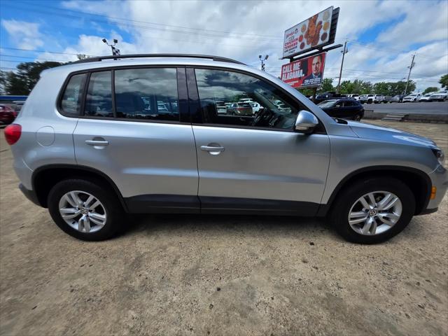 2016 Volkswagen Tiguan S