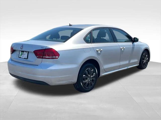 2015 Volkswagen Passat 1.8T S