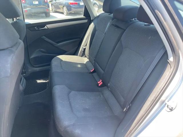 2015 Volkswagen Passat 1.8T S