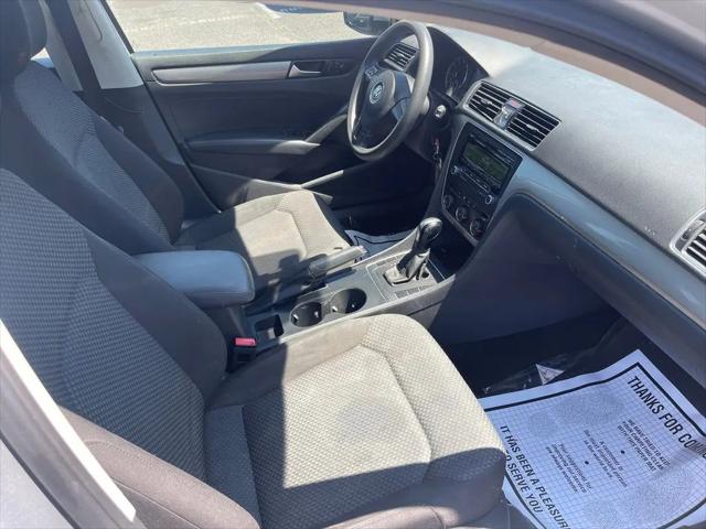 2015 Volkswagen Passat 1.8T S
