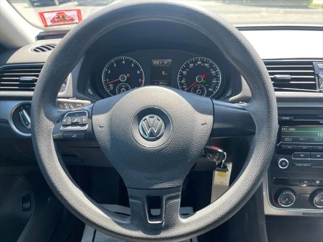 2015 Volkswagen Passat 1.8T S
