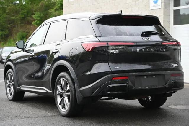 2023 INFINITI QX60 LUXE AWD