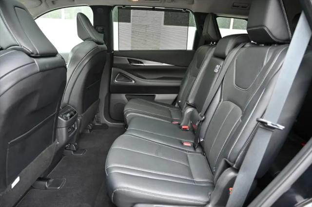 2023 INFINITI QX60 LUXE AWD