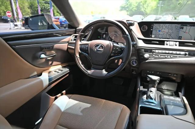 2021 Lexus ES 300h ES 300h