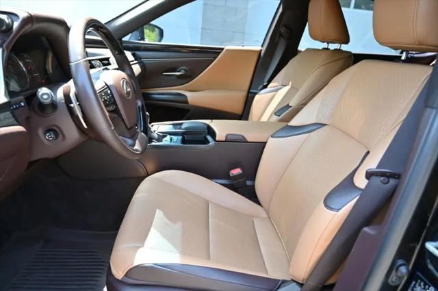 2021 Lexus ES 300h ES 300h