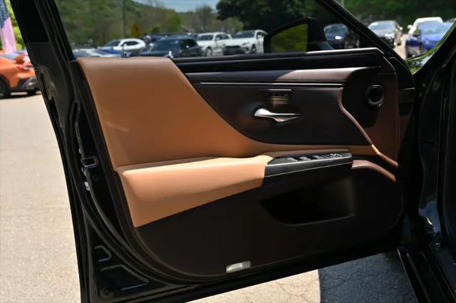2021 Lexus ES 300h ES 300h