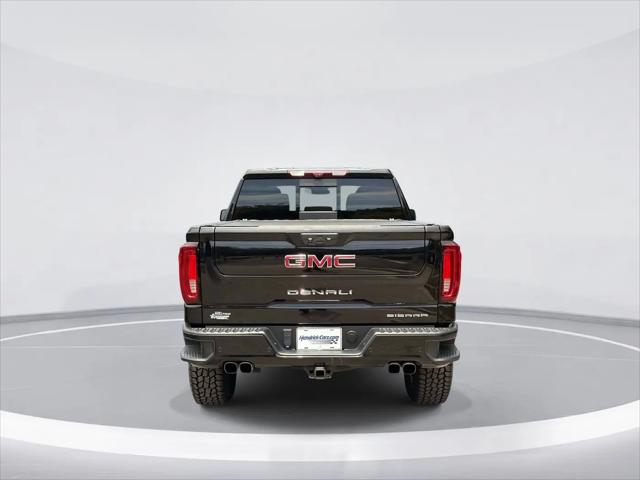 2023 GMC Sierra 1500 4WD Crew Cab Short Box Denali