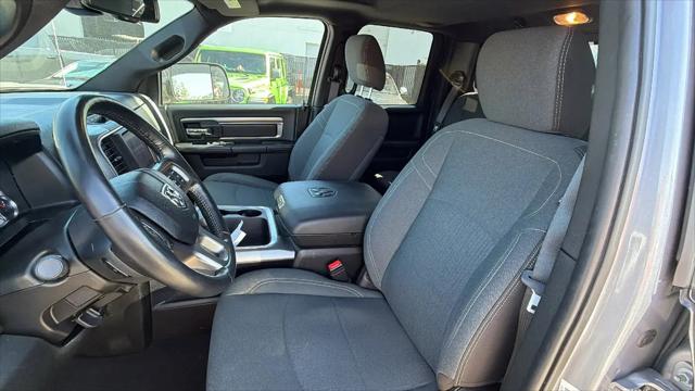 2024 Ram 1500 Classic Warlock Quad Cab 4x4 6'4" Box