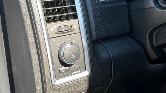 2024 Ram 1500 Classic Warlock Quad Cab 4x4 6'4" Box