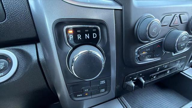 2024 Ram 1500 Classic Warlock Quad Cab 4x4 6'4" Box
