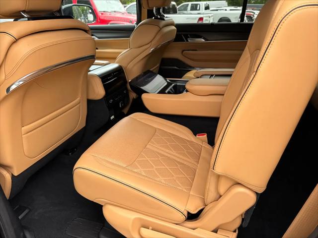 2025 Jeep Grand Wagoneer L Series III Obsidian 4x4
