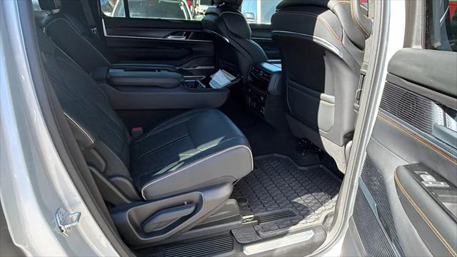 2025 Jeep Grand Wagoneer Series III Obsidian 4x4