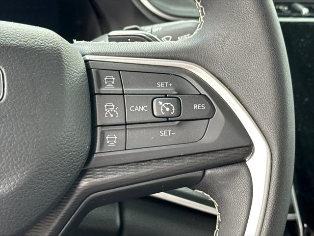2024 Jeep Grand Cherokee Laredo 4x4