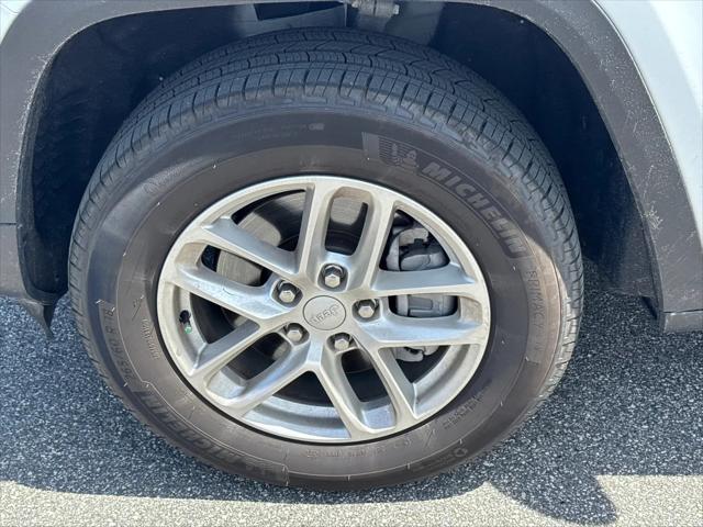 2025 Jeep Grand Cherokee L Laredo X 4x4