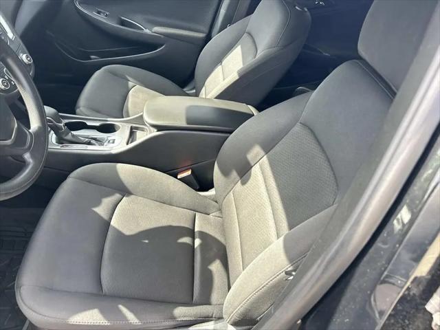 2023 Chevrolet Malibu FWD LS