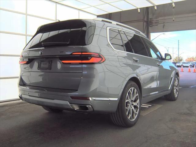 2025 BMW X7 xDrive40i