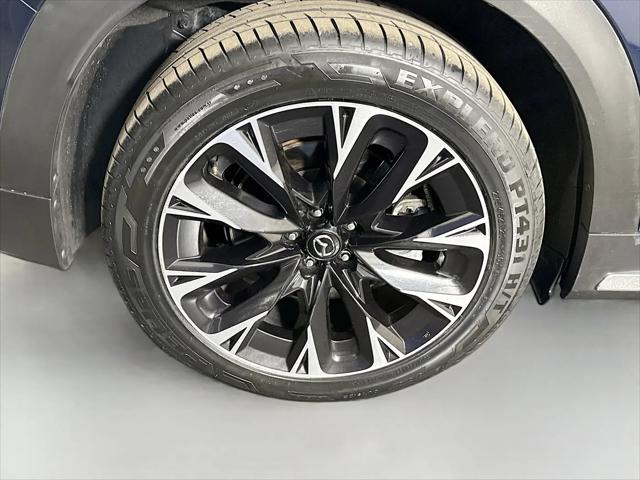 2024 Mazda X-90 Premium