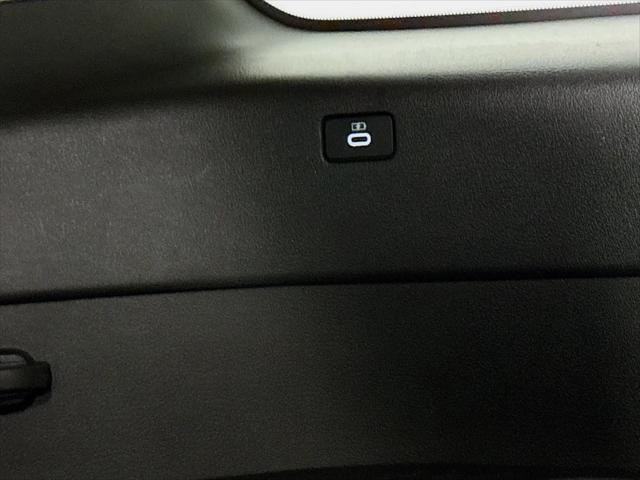2024 Mazda X-90 Premium
