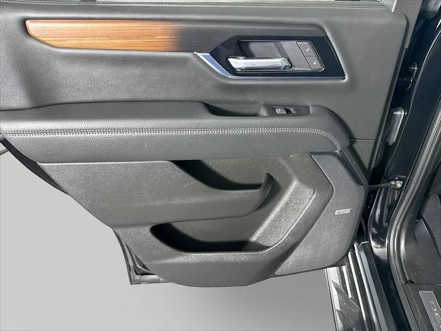 2025 GMC Yukon 4WD Denali