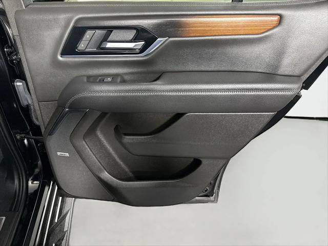 2025 GMC Yukon 4WD Denali