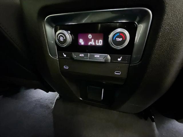 2025 GMC Yukon 4WD Denali
