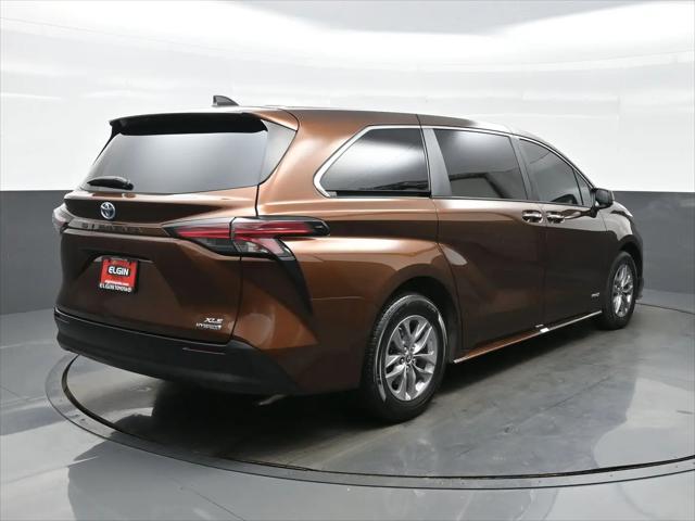 2021 Toyota Sienna XLE