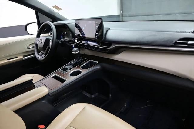 2021 Toyota Sienna XLE
