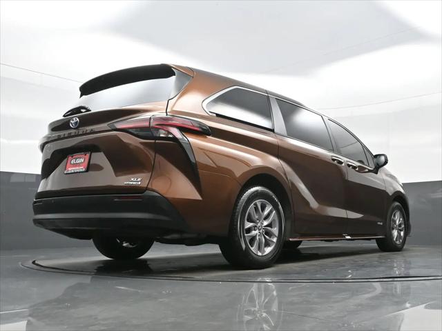 2021 Toyota Sienna XLE