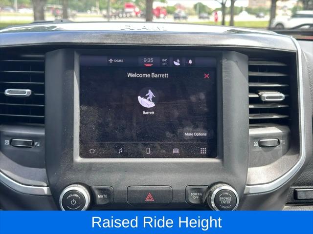 2023 Ram 1500 Big Horn Crew Cab 4x4 5'7" Box